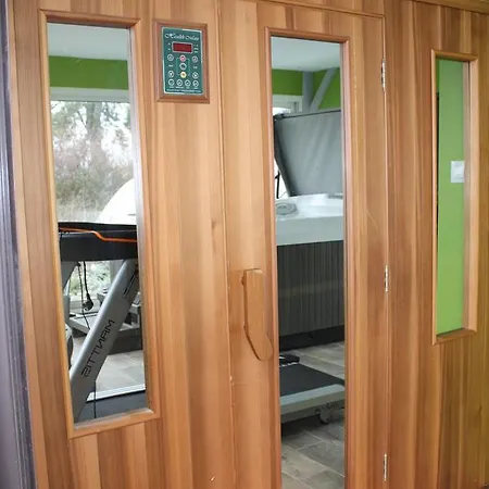 Domaine De Soulery Bed & Breakfast